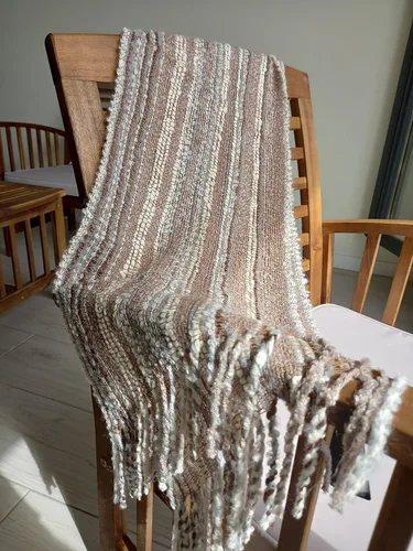 Vista 9 de Genérico Bufanda 100% de alpaca bebé para mujer. Fabricada en Perú. Suave, limpia e hipoalergénica. Tejido lujoso. Hecho a mano