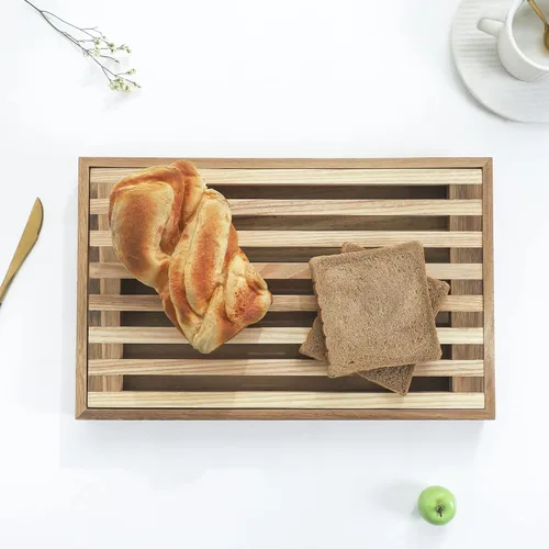 Vista 4 de Tabla de cortar de pan rectangular de madera con bandeja de migas incorporada para pan, verduras, carne, marrón, 2.58 libras