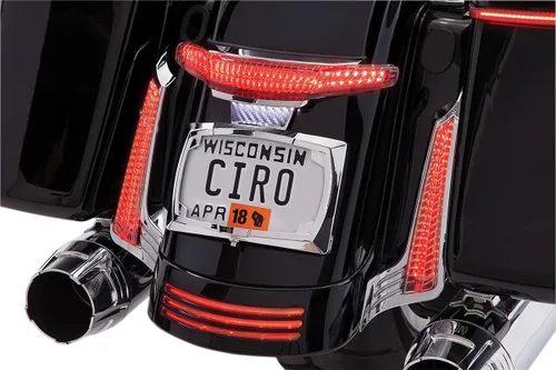 Vista 2 de CIRO Luz trasera LED Latitude y soporte para matrícula con LIGHTSTRIKE - cromo con lente humo ligero para motocicletas