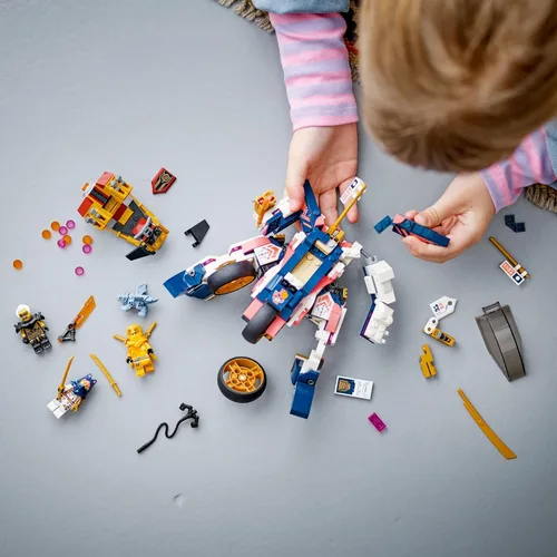 Vista 8 de LEGO NINJAGO Bicicleta Mech Transformable de Sora Juguetes de Construcción Corredor para Niños, Con un Corredor de Bicicleta Mech Ninja, un Bebé