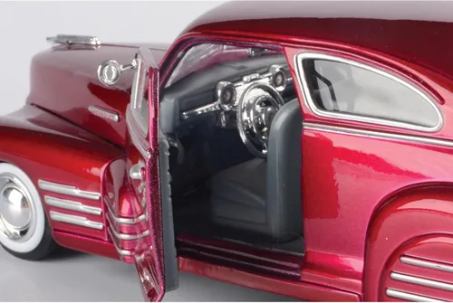 Vista 4 de 1948 Chevy Aerosedan Fleetline, rojo - Motormax Premium American 73266-1/24 escala modelo de automóvil fundido a presión, unisex para niños
