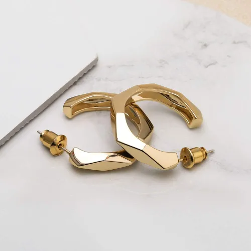 Vista 7 de Gold and Silver Hoop Earrings for Women, Dainty Crystal Ear Cuff Clip On Earrings Hypoallergenic Stud Costume Jewelry for Teen Girls Gifts for Her