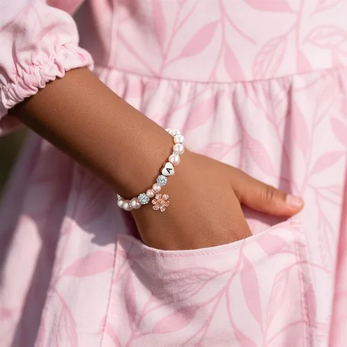Vista 2 de MONOOC Pulseras con iniciales de cuentas, regalos para niñas, pulsera ajustable de perlas rosas y bolas de diamantes de imitación, pulseras con dije