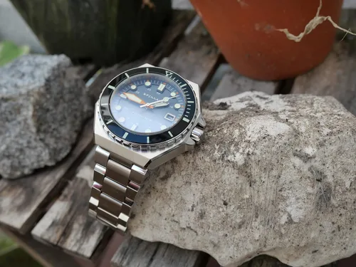 Vista 3 de Spinnaker Diver Dumas SP-5081 - Reloj automático japonés de 1.73 pulgadas para hombre