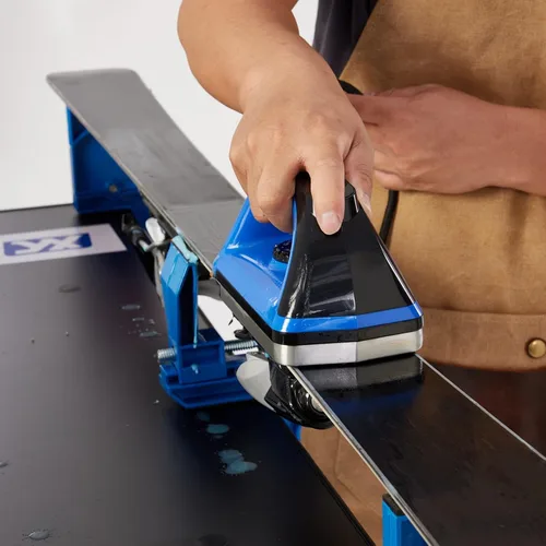 Vista 3 de XCMAN Plancha de encerado de esquí snowboard 120 V 800 W con placa base con hoyuelos y buena precisión de control de temperatura termosta
