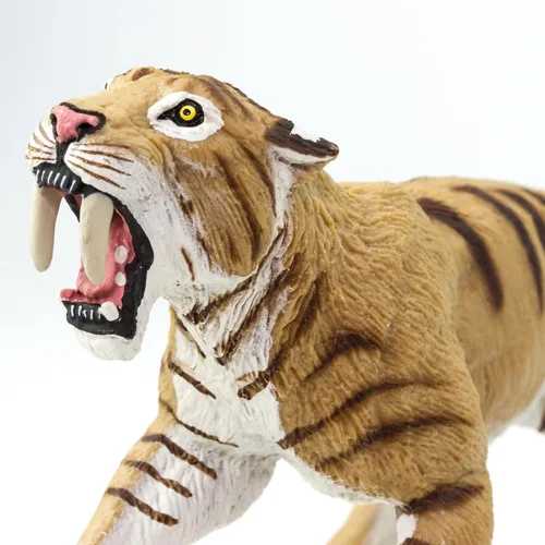 Vista 5 de Safari Ltd. Smilodon Figura de tigre dentado de sable de 4 pulgadas, juguete educativo para niños, niñas y niños a partir de 3 años