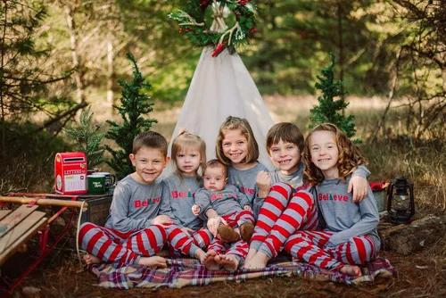 Vista 6 de IFFEI - Conjunto de pijamas familiares de Navidad con estampado de letras ropa de dormir a cuadros