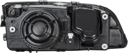 Vista 2 de TYC Volvo - Conjunto de faros delanteros del chófer., Lado de conductor
