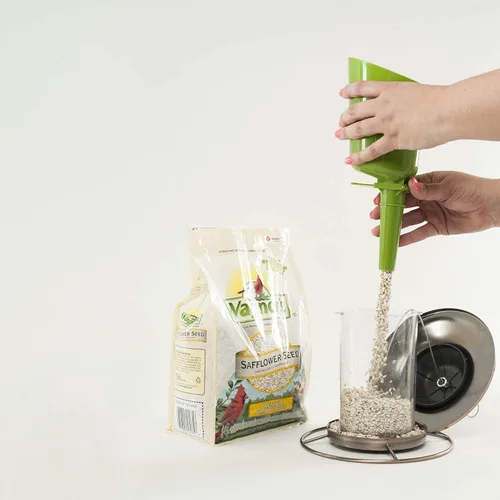 Vista 6 de Wagner's 57075 - Alimento para pájaros silvestres con semillas de cártamo, bolsa de 5 libras (paquete de 2)