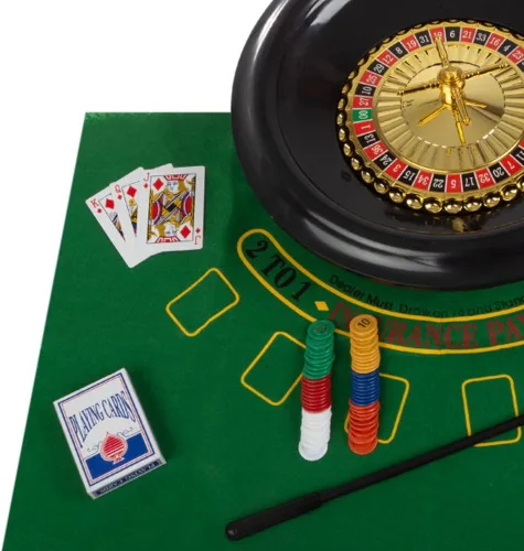 Vista 7 de Trademark, juego de póquer y ruleta de 16 pulgadas con accesorios