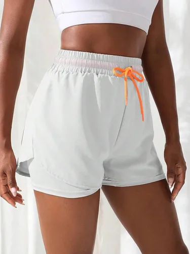 Vista 4 de YOAKUKA Pantalones cortos de entrenamiento 2 en 1 para mujer, para gimnasio, yoga, correr, ciclismo, tenis, faldas de verano