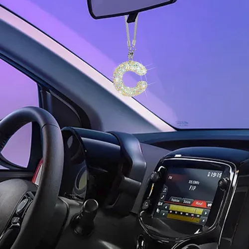 Vista 5 de Colgante de cristal brillante en forma de C, accesorios de automóvil para mujer, accesorios de espejo retrovisor con diamantes de imitación