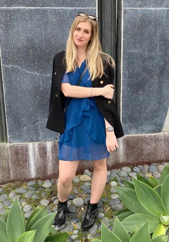 Vista 4 de BTFBM Vestido corto de manga corta con cuello en V y estampado de lunares suizos cintura alta acampanado dobladillo con volantes cinturón liso