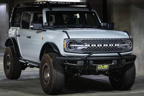 Vista 4 de Soporte de placa frontal DV8 para Ford Bronco 2021-2026 sin montaje de taladro Plate Mount for OEM Modular Steel Bumper, Relocation Holder Kit