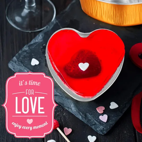 Vista 7 de Honeydak 100 juegos de moldes para hornear con forma de corazón, mini molde de aluminio de 3.4 onzas, lata desechable para cupcakes con tapas