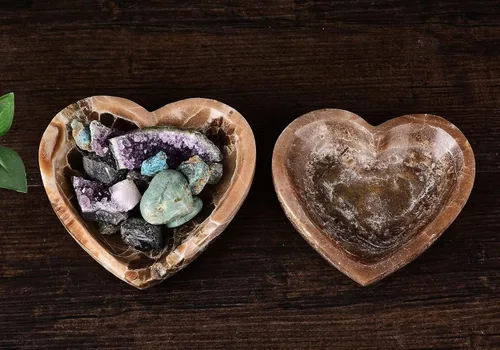 Vista 6 de AMOYSTONE Cuenco de corazón de jaspe natural de Marruecos de 5.5 pulgadas, plato de corazón de ágata marroquí, cuenco de cuarzo de cristal