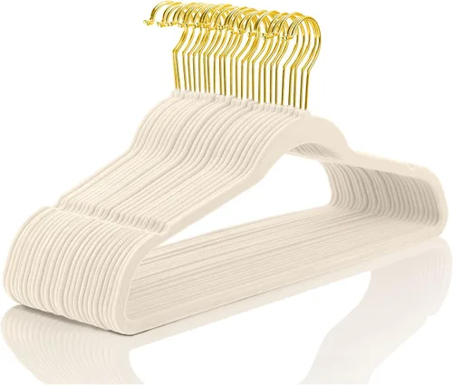 Vista 30 de MIZGI Paquete de 30 perchas de terciopelo de alta calidad, resistentes, antideslizantes, delgadas, perchas de terciopelo negro, ganchos dorados