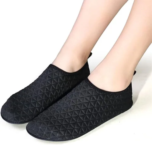 Vista 8 de CHUUMEE Zapatos de agua descalzos, calcetines de agua de secado rápido, antideslizantes, zapatos para playa, piscina, río, navegación, surf, hombres