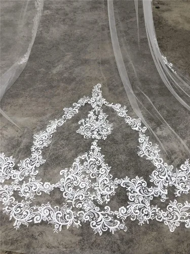 Vista 5 de Capa de velo de boda capa de novia larga y exquisita apliques de encaje velo de hombro floral longitud catedral de boda color marfil tamaño 1575in