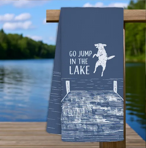 Vista 3 de Toallas de cocina azules con decoración de casa del lago, regalos para casa del lago, toallas de cocina divertidas con temática de perro del lago