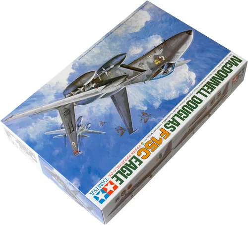 Vista 2 de Tamiya Models Mcdonnell Douglas F-15C Eagle Kit