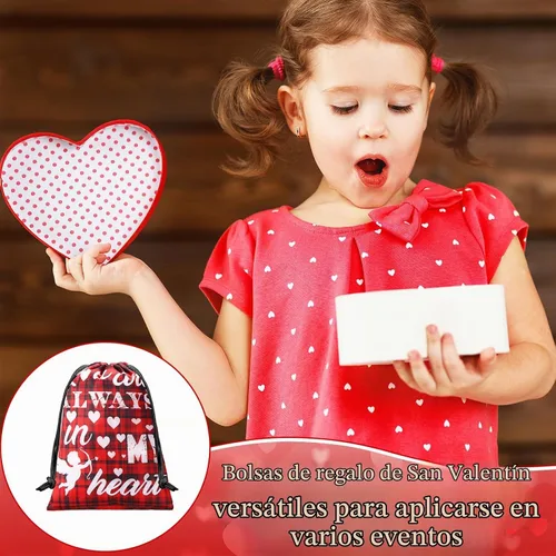 Vista 7 de Berlune 24 bolsas con cordón para el día de San Valentín, reutilizables a granel, bolsas de regalo de globos de gnomo de corazón rosa y rojo, 7 x 10