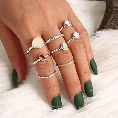 Vista 2 de YOOESTORES82 Juego de anillos bohemios de cristal vintage, anillos de nudillos de diamantes de imitación para mujer, anillos apilables bohemios
