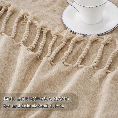 Vista 6 de BATTILO HOME Manta de Chenille Beige para Sofá, Manta Decorativa con Flecos Aterciopelados Color Caqui Tostado para Sofá Decoración del Hogar