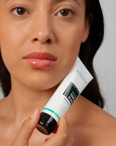 Vista 6 de Máscara triple negra de Novexpert para mujer - Máscara de 2.46 oz