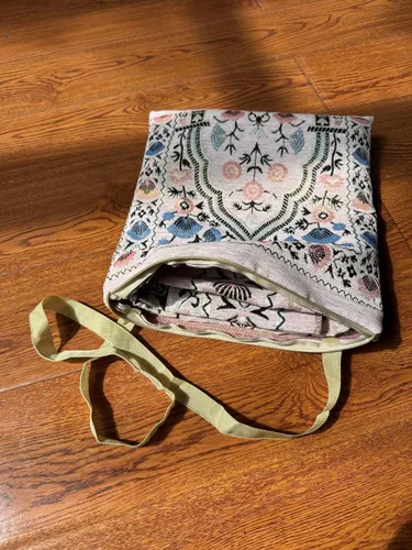 Vista 7 de Alfombra de oración de viaje musulmana Sajadah diseño elegante islámico viaje hajj o Ramadán, juego de bolsas de cojín portátil de oración verde