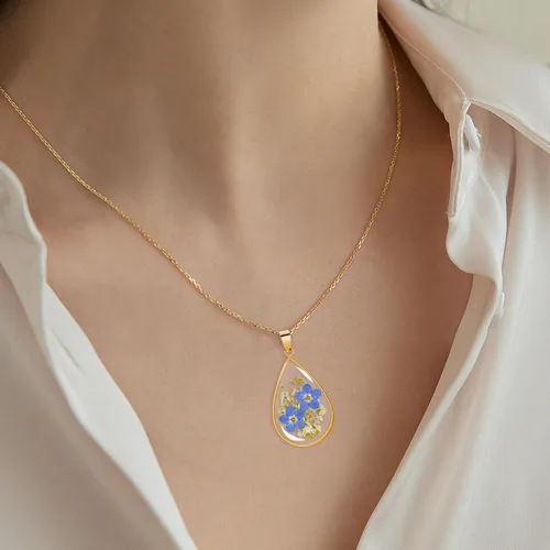 Vista 10 de Collar de flores silvestres prensadas con encaje de Forget-Me-Not y Queen Anne Collar de flores prensadas de oro Collares hechos a mano