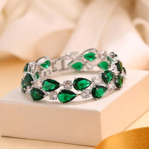 Vista 3 de Ever Faith pulsera vintage con circonitas cúbicas en forma de lágrimas, para mujer.