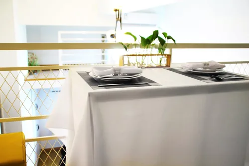 Vista 6 de GEFEII Servilletas de tela de poliéster sólido de 18 x 18 pulgadas para cocina, mantel rectangular cuadrado redondo para bodas, fiestas