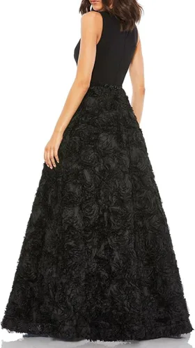 Vista 2 de Mac Duggal Vestido de noche adornado con roseta para mujer