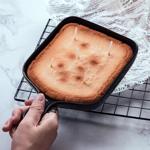 Vista 2 de Galleta de sartén con chocolate y malvavisco realista comida vegetal cera vela