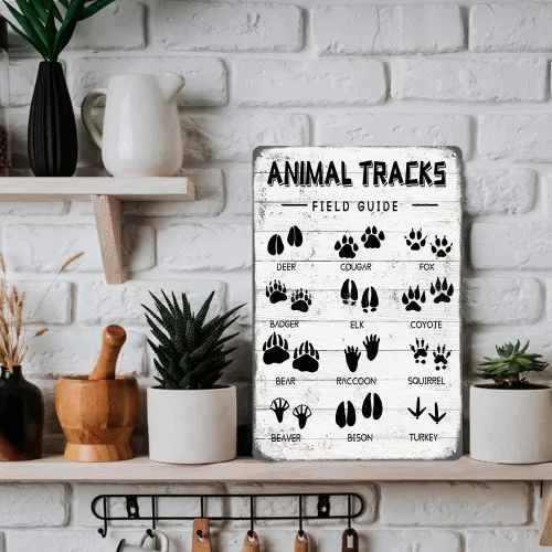 Vista 4 de Animal Tracks - Letrero de metal con guía de campo, arte de pared, cabaña de troncos, bosque, caza, guardería de niños, decoración rústica para casa