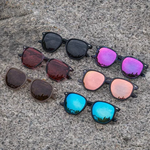Vista 6 de MAXJULI Gafas de sol hexagonales polarizadas de gran tamaño para mujer, con marco de polígono TR90, 8821