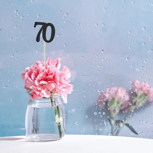 Vista 4 de Paquete de 10 palitos de centro de mesa de aniversario con purpurina de doble cara para cumpleaños número 70, decoración de mesa para cumpleaños