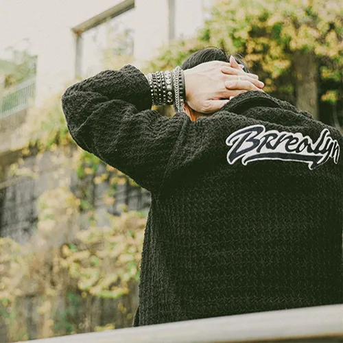 Vista 5 de Eigso Pulseras de cuero punk para hombres y mujeres, estilo retro de los años 80, hematita y rock, juego de pulseras de metal ajustables para hombre