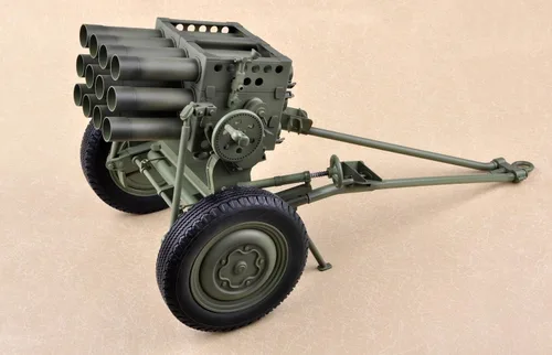 Vista 2 de Trumpeter Kit de modelo de lanzacohetes tipo 63 de 4.213 in