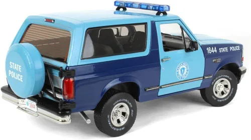 Vista 3 de Greenlight 1/18 Policía Estatal de Massachusetts 1996 Ford Bronco XLT Artisan Collection 19120