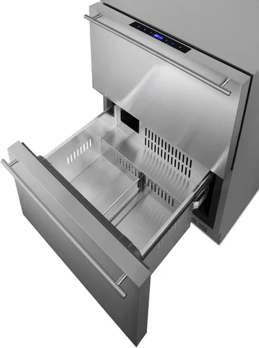 Vista 2 de Summit SPRF34D 24 Inch Wide 3.9 Cu. Ft. Compact Refrigerator with Freezer