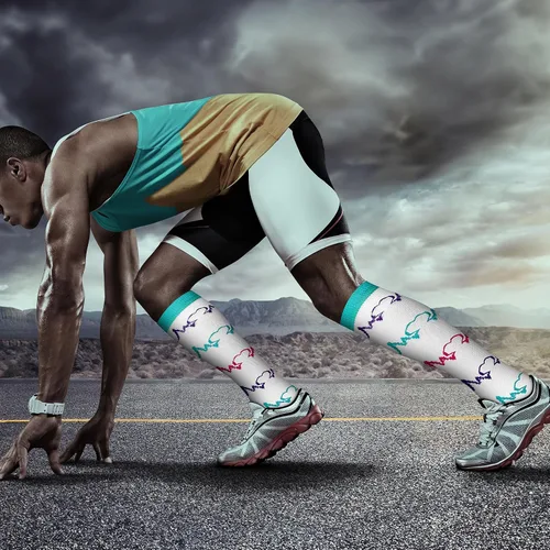 Vista 2 de QUXIANG - Calcetines de compresión de cobre para mujeres y hombres (8 pares), lo mejor para correr, ciclismo, atletismo, 15-20 mm Hg