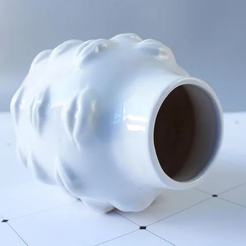 Vista 4 de Ceramic Flower Vase, Ornament Vase Lip Flower Vase for Bookcase Home Living Room Decoration - White