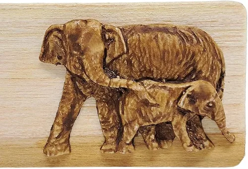 Vista 6 de WitnyStore Marcapáginas de madera tallada de 7 pulgadas de largo, elefante, mamá, caricia, bebé, horizontal, diseño único, marcapáginas hechas a