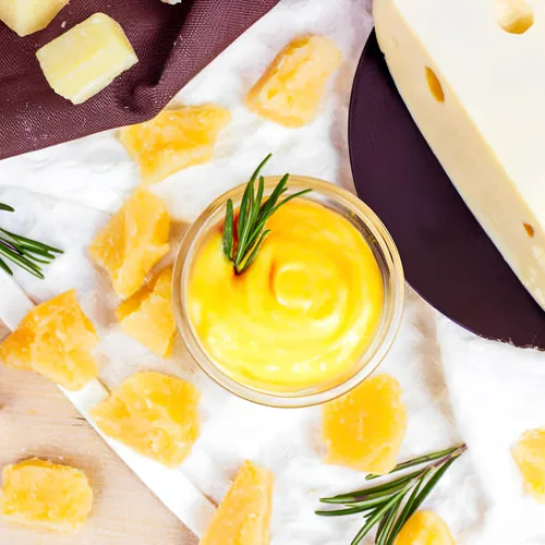 Vista 4 de Queso asiago envejecido para untar de 15 onzas (paquete de 2) – Salsa cremosa refrigerada de queso asiago, queso Wisconsin para galletas saladas