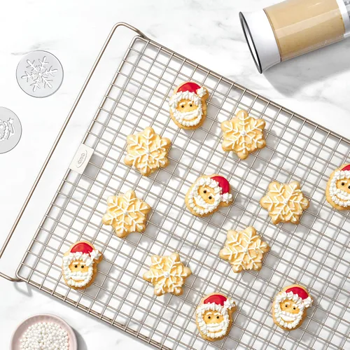 Vista 8 de OXO Good Grips - Juego de discos navideños para galletas, Metálico