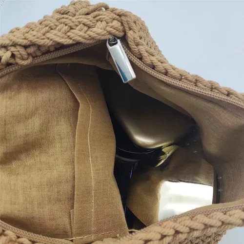 Vista 4 de Bolso de hombro de algodón hecho a mano para mujer, con solapa, con flecos, con borlas, tejido a mano, bohemio