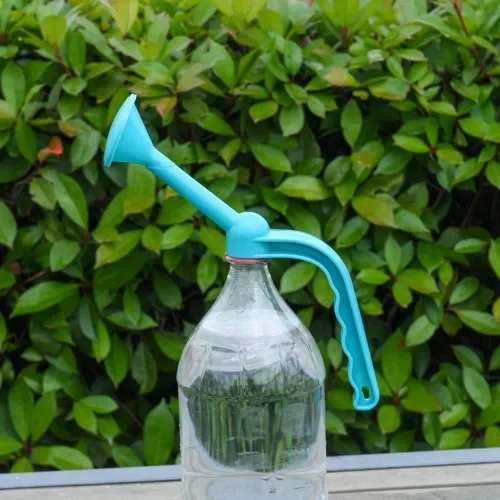 Vista 4 de Regadera de tapa de botella, botella de rociador de agua de doble propósito, regadera de plástico para regadera, cabezal de rociador para plantas