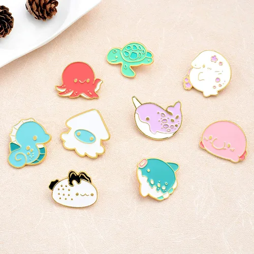 Vista 5 de Juego de pines de solapa esmaltados de dibujos animados con diseño de animales marinos, insignias, ballenatortuga marinapulpohipocampopez